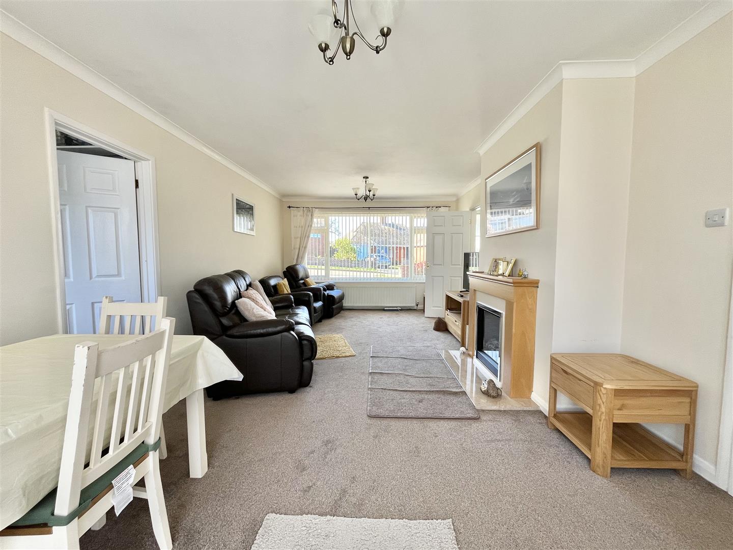Meadow Way, Fairlight